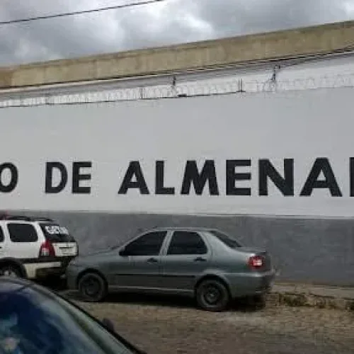 Homem sofre tentativa de homicídio ao sair do presídio em Almenara