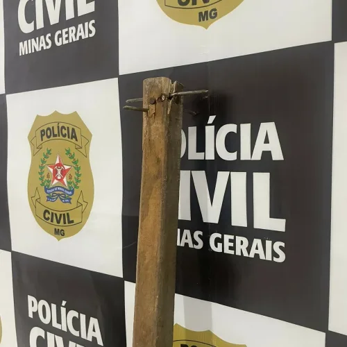 Policiais civis se deparam com briga no meio da rua e homem acaba preso em Coronel Fabriciano