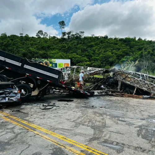 Corpos das 39 pessoas que morreram em acidente com ônibus em Minas Gerais são identificados