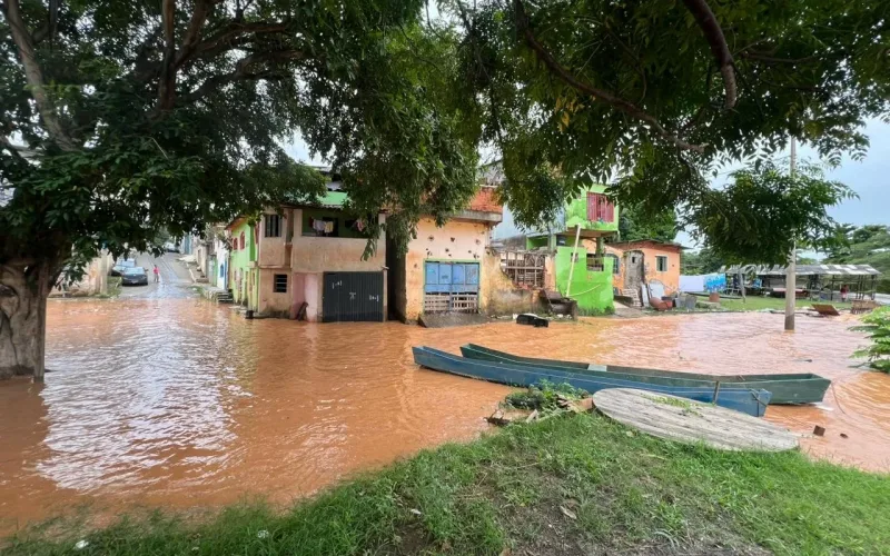 Após alta, Rio Doce deve baixar durante a tarde desta terça-feira (14), em Governador Valadares